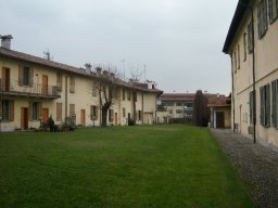 Via Dardanoni 10 cortile veduta